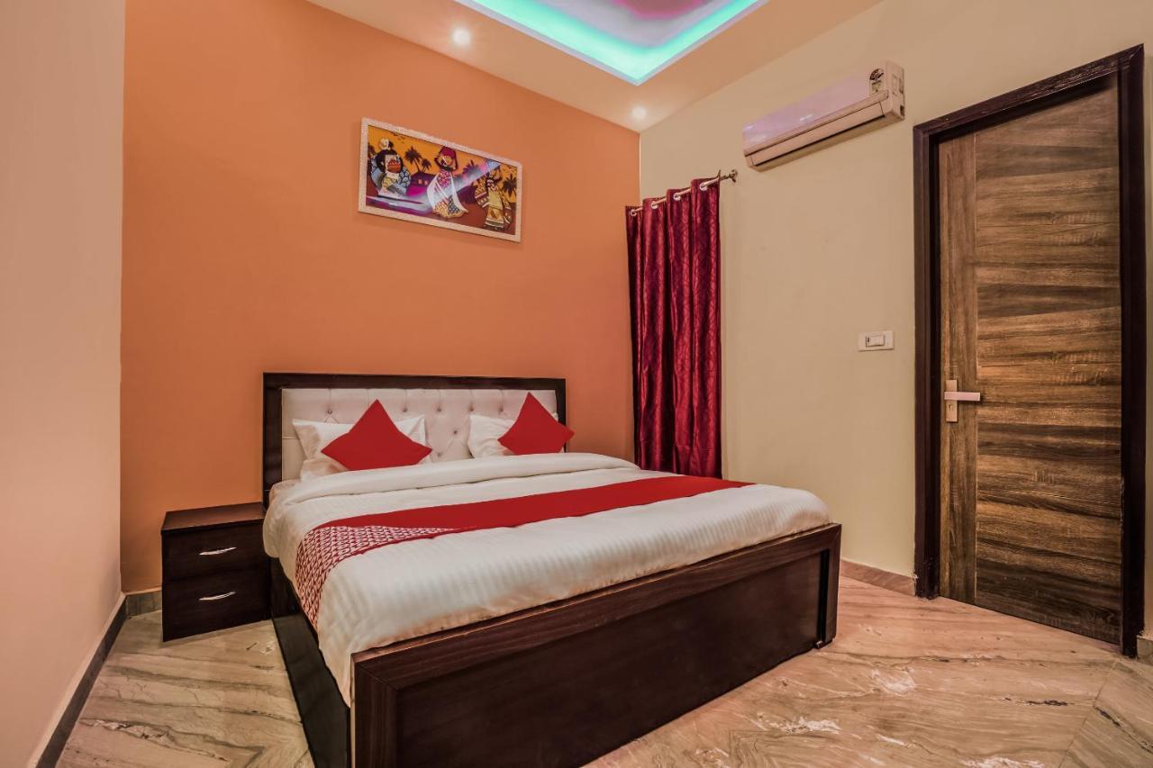 Hotel Oyo 24743 Janak Residency 3*